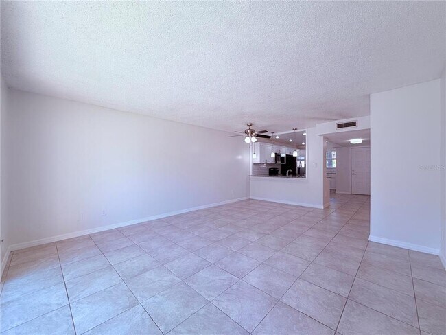 Building Photo - 6332 Newtown Cir