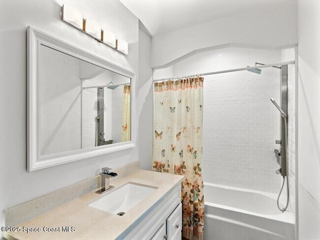 Building Photo - 1150 Breezy Way