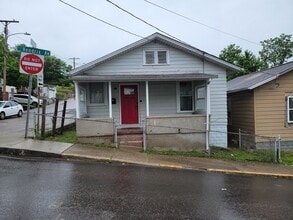 Building Photo - 920 Hendrix Ave