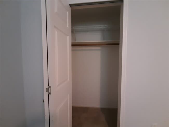 Building Photo - 8 Fawnchase Ct