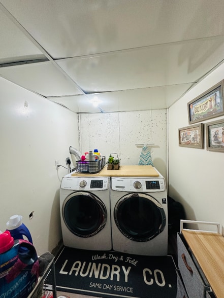 Building Photo - 6659 Interlochen Ln