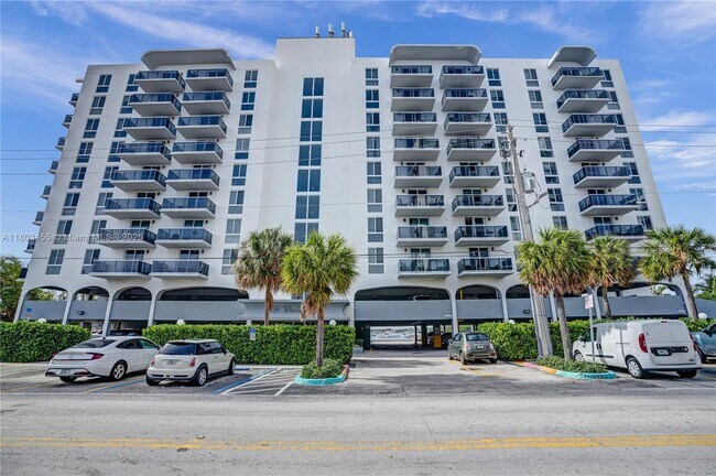 Building Photo - 7928 West Dr