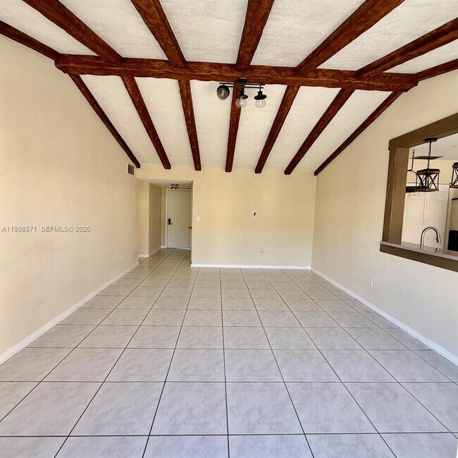 Building Photo - 12144 SW 110th St Cir W