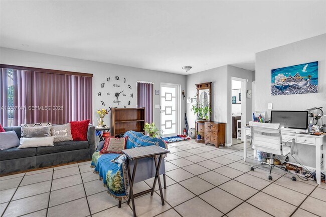 Building Photo - 17930 NE 6th Ave