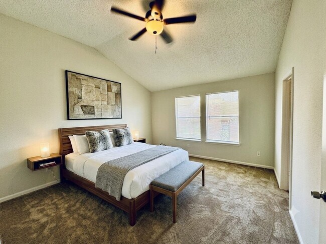 Building Photo - 5810 Twisted Pine Ct