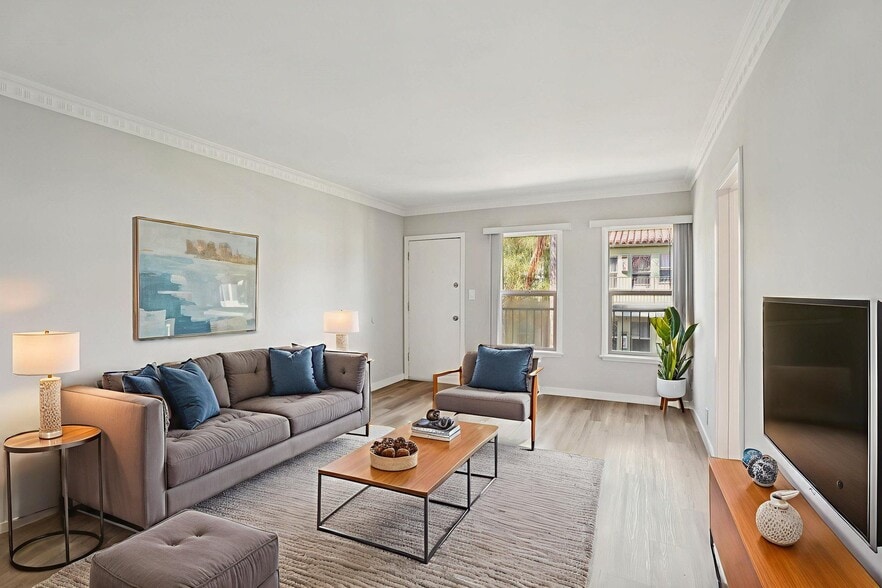 Primary Photo - Ladera Apartments