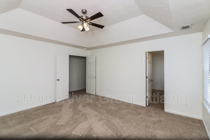 Building Photo - 517 Cascade Walk