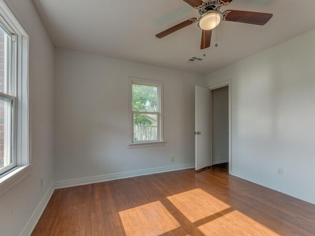 Building Photo - Home for rent in heart of OKC
