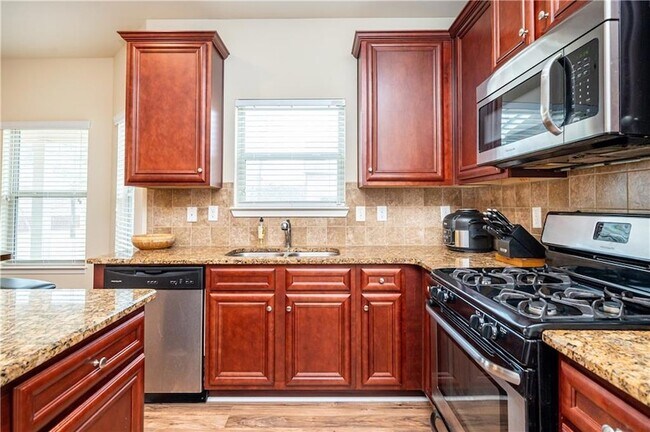 Building Photo - 7761 Sylvaner Ln