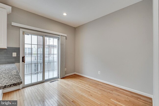 Building Photo - 8872 Ashgrove House Ln