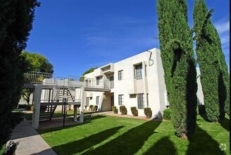 Building Photo - Centennial Park View