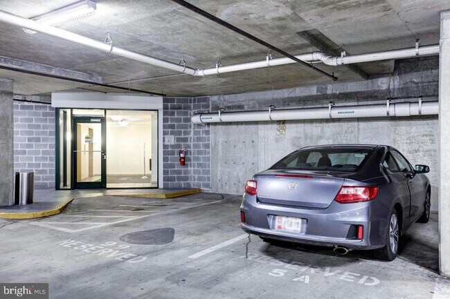 Building Photo - 11700 Old Georgetown Rd