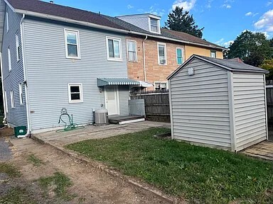 Building Photo - 2066 Grape St