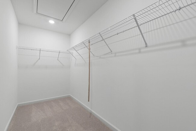 Building Photo - Modern 3-Bedroom Townhome Near Downtown Du...