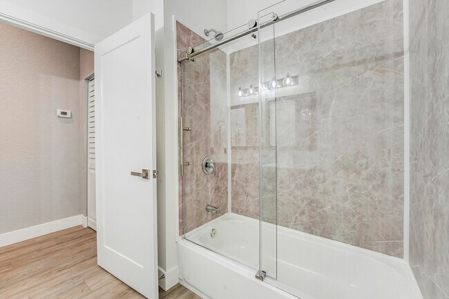 Building Photo - 127 Via Castilla