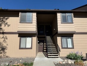 Building Photo - 1 Bedroom Condo for Rent South Reno (Donner Creek Village)