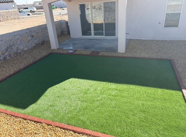 Building Photo - Beautiful East side House 4 bed-2.5 baths, part of The Club that includes Swimming Pool, Gym, Ten...