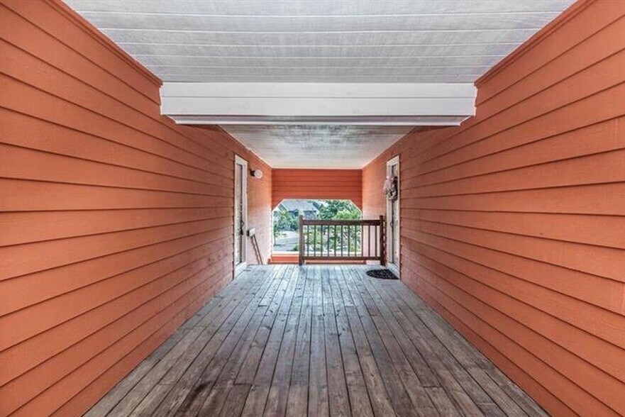 Building Photo - 2514 Sussex Ct