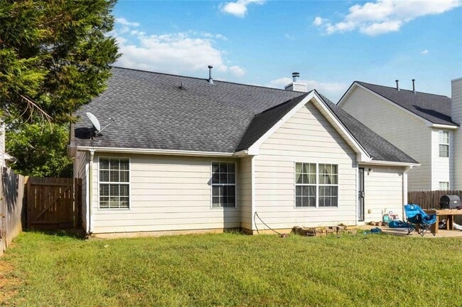 Building Photo - 4273 Holliday Rd