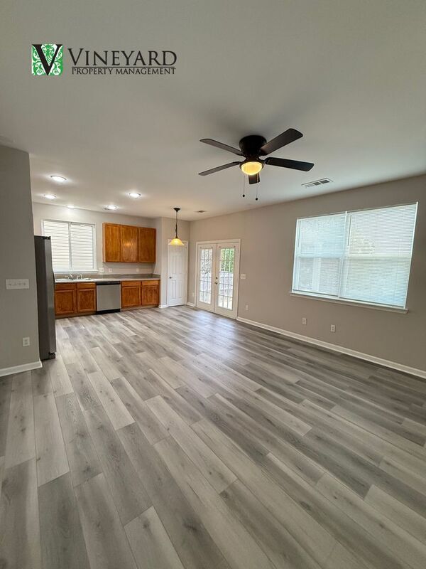 Building Photo - 116 Silver Bow Ln