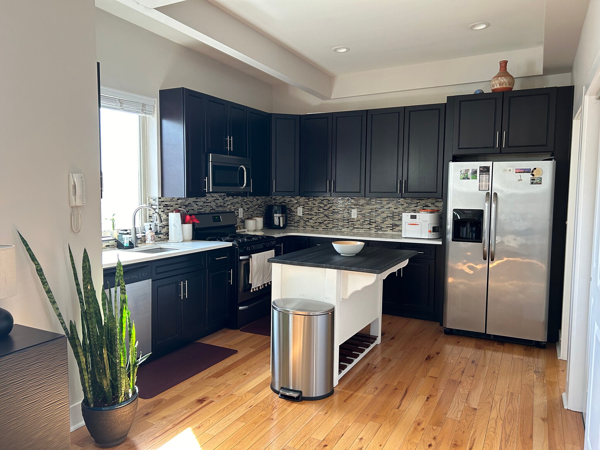 Kitchen - 14 W Thompson St
