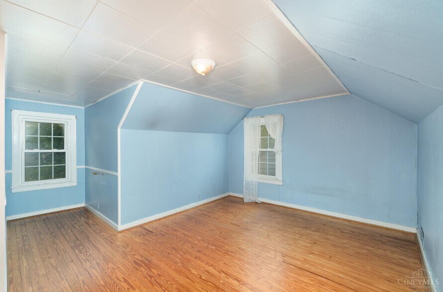 Building Photo - 7620 Montgomery Rd