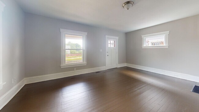 Building Photo - Canton 3 Bedroom - Single Family Home