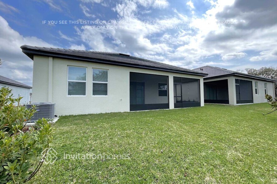Building Photo - 1615 142nd Ter E