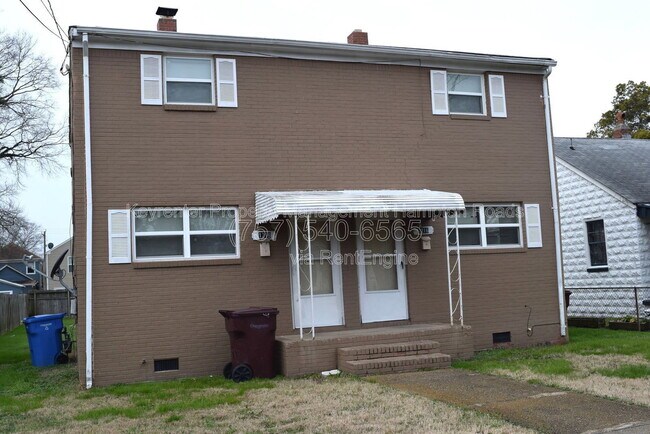 Building Photo - 1216 Hoover Ave