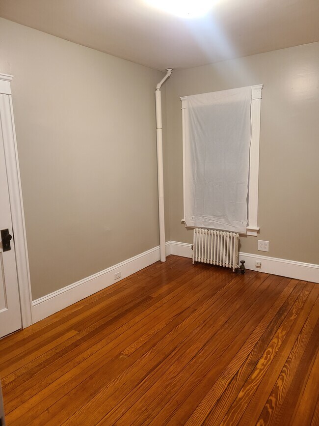 Building Photo - MENDON