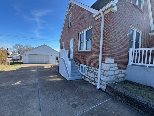 Building Photo - 9012 Eden Ave