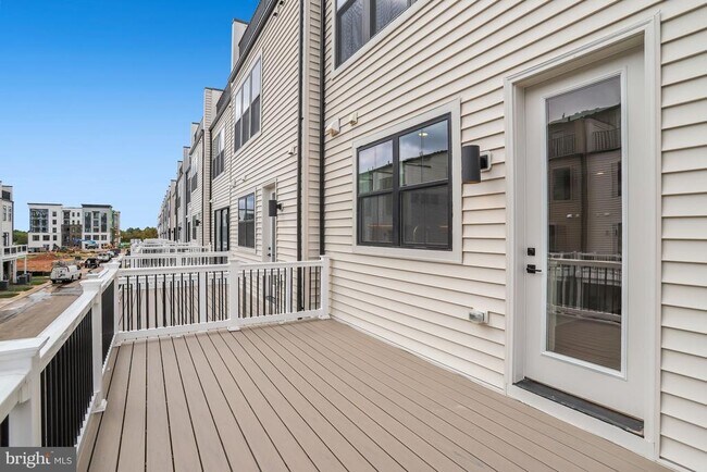 Building Photo - 24983 Rosslare Harbour Ter