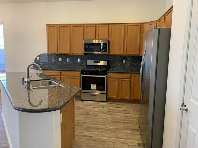 Building Photo - Single Story Northwest Home