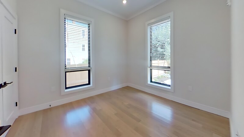 Building Photo - 18 Highgate St