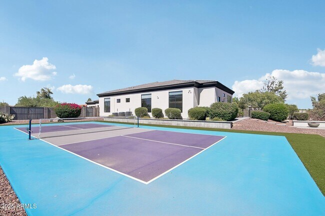 Building Photo - 8645 E Wood Dr