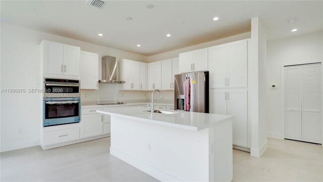 Building Photo - Southwest 96th Court, Cutler Bay, FL 33189 - 4 BR 3.5 BA single-family home