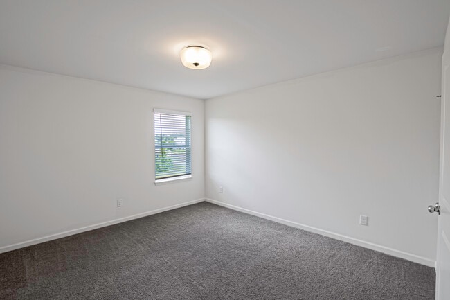 Building Photo - 7446 Hartsfield Dr