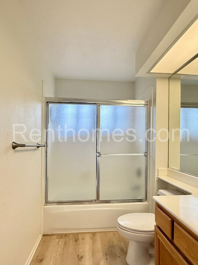 Building Photo - 12710 Via Nieve