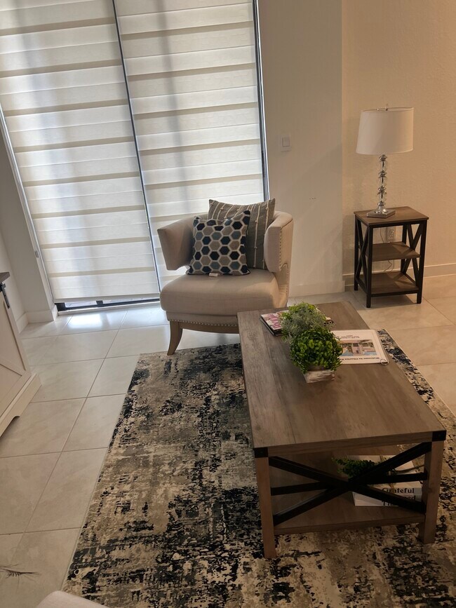 Living room - 511 NW 17th St