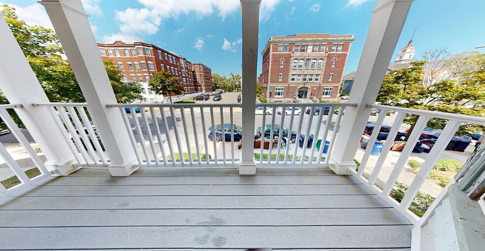 Building Photo - 106 Highland Ave