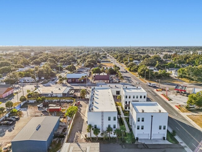 Building Photo - Modern Townhome For Lease in downtown St Pete and Warehouse Arts District
