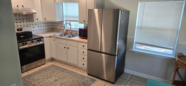 Building Photo - 5455 5th Ave S