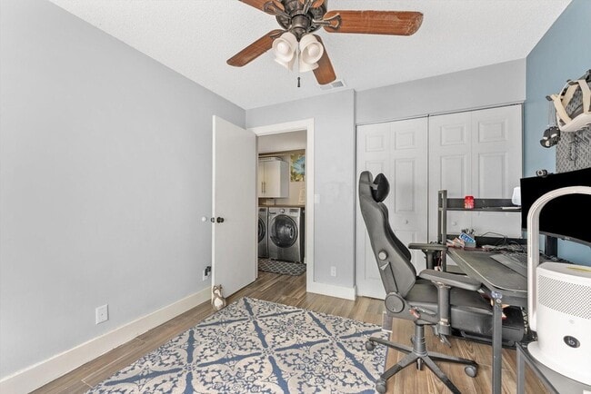 Building Photo - 203 Timberlane Cir