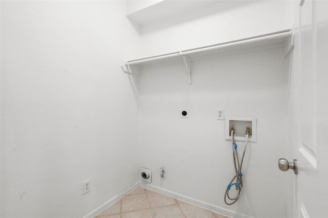 Building Photo - 78 N Lace Arbor Dr