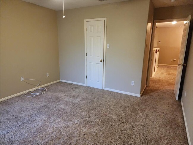 Building Photo - 3726 Harvey Penick Dr