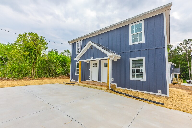 Building Photo - 3306 Chattanooga Rd