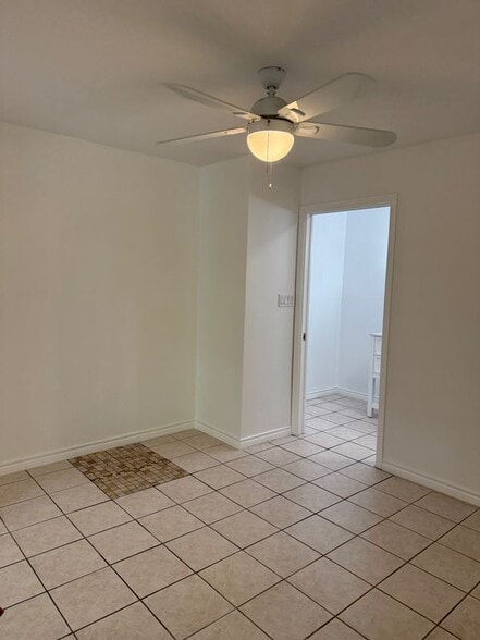 Building Photo - 1214 Barton Hills Dr