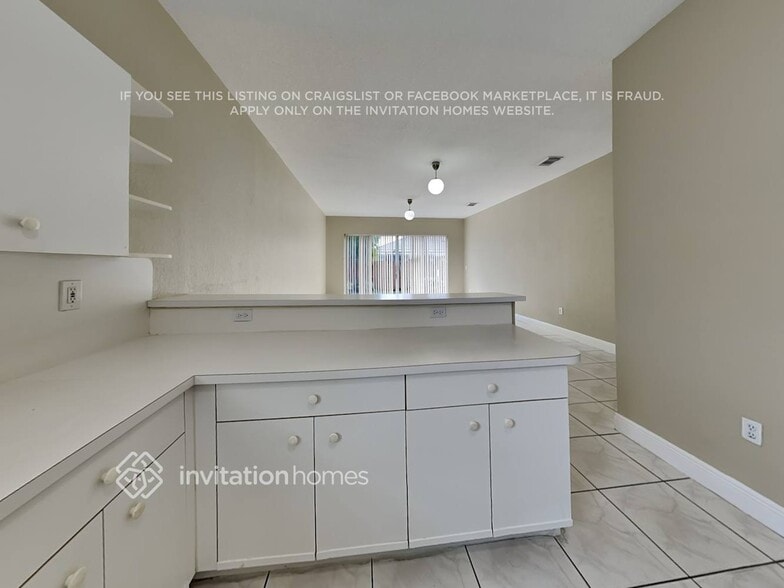 Building Photo - 8840 NW 147th Ln