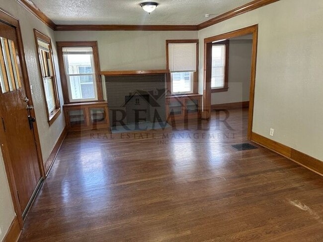 Building Photo - 5421 Lydia Ave