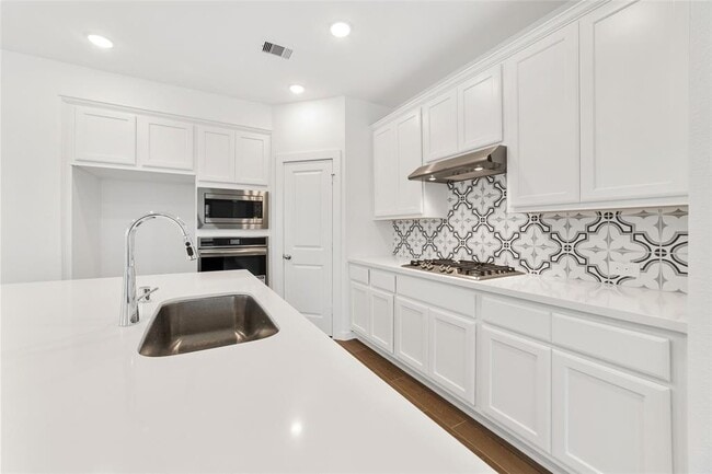 Building Photo - 5014 Chestnut Orch Dr